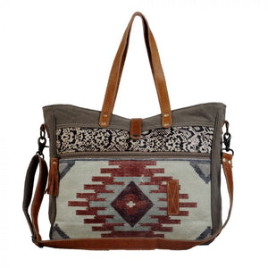 Myra Amber Cool Messenger Bag