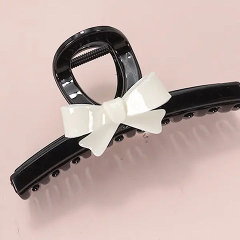 Black & White Bow Claw Clip