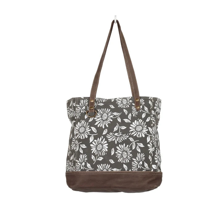 Myra Great Nautical Tote