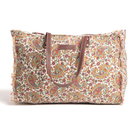 Myra Paisley Pointe Weekender
