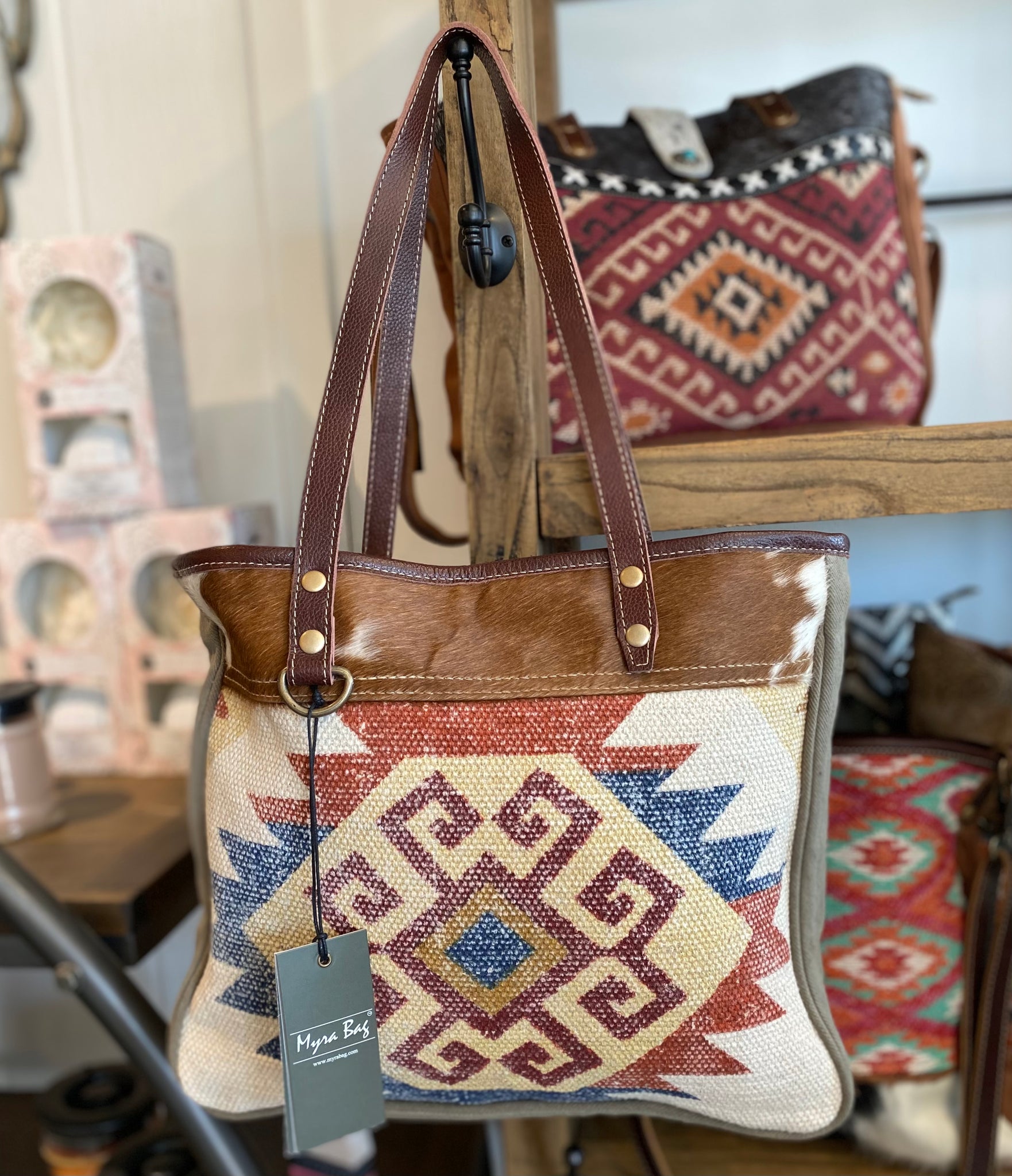 Myra Bag 2189