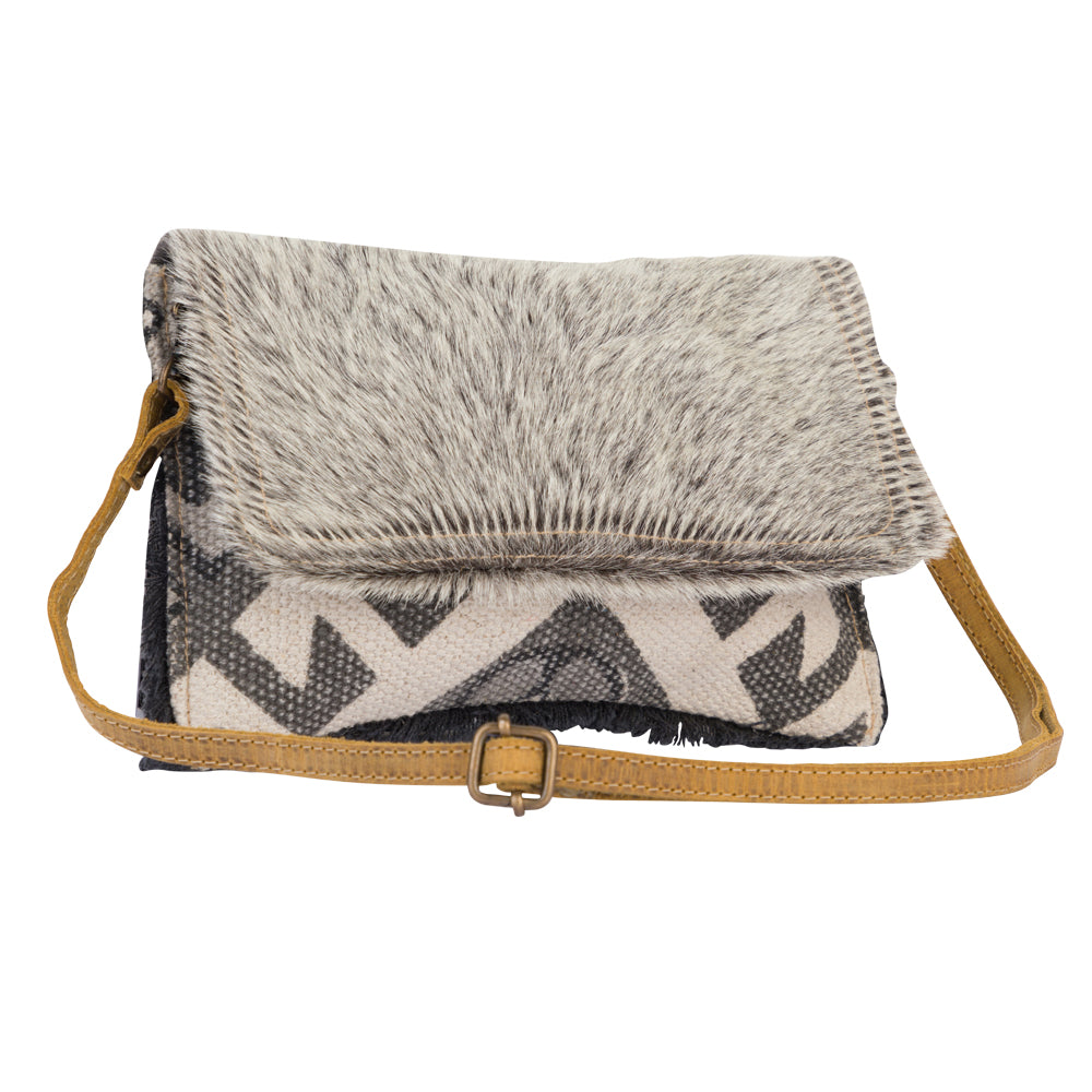 Myra Bag 2209
